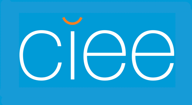 Usit Colours работи със CIEE - най-големият американски спонсор за студентска бригада в Америка